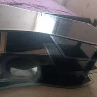 میز زیر تلویزیونی شیشه ای