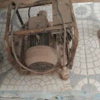 تعدادی دینام صنعتی ۳ فاز