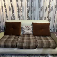 مبل ۷ نفره شیک و سالم ( فروش فوری )