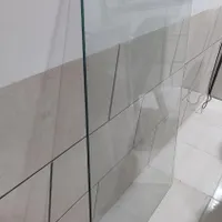 شیشه ۸میل مناسب روی میز