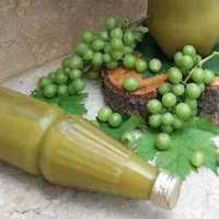 آبغوره محلی جوشیده شده خیلی ترش به شرط کیفیت