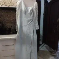 لباس نو|لباس|مشهد, کوشش|دیوار