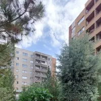 نگهبان مجتمع مسکونی