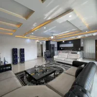 فروش ویلای استخردار800متری/ویوابدی/فول امکانات