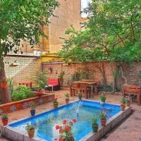 ۷۰ متر پارکینگ اختصاصی/قابل تبدیل/سمیه شرقی