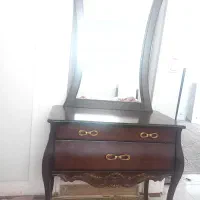 آینه و کنسول
