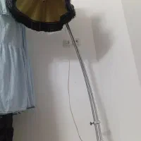میز و آباژور