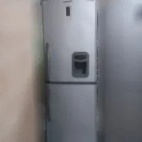 یخچال فریزر در حد کاملا آک.دو هفته هم ضمانت میدم