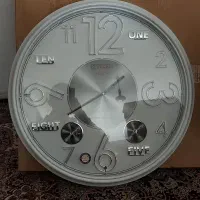 ساعت دیواری