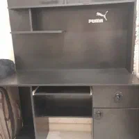 میز رایانه نوجوان