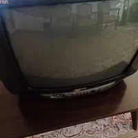 تلویزیون ۲۱ اینچ کاملا سالمه سالم