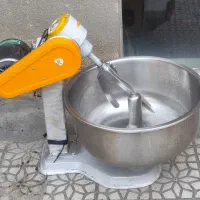 خمیر گیر 40کیلویی .ویترین 2متری...