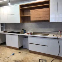 هنر جو‌ جهت کار در نصب کابینت و‌کمد با حقوق روزانه