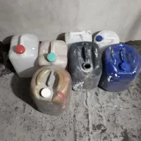 دبه پلاستیکی قدیمی وسایل