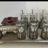 یک دست سینی و استکان چایی خوری