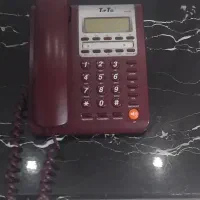 یک عدد گوشیه تلفن ثابت