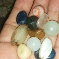 تعدادی مهره قدیمی