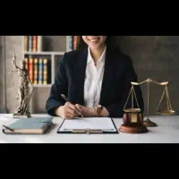 وکیل پایه یک دادگستری و مشاور حقوقی