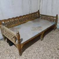 تخت چوبی سنتی