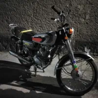 موتور سیکلت 124 گرد چراغ