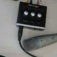 میکروفن وکارت صدا استودیو