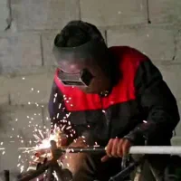 جوشکاری و رنگ آمیزی سیار