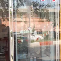 یک عددیخچال ایستاده کباب و یک عدد یخچال قصابی