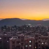 فروش سه خواب طبقه اول ۱۸۰ متری