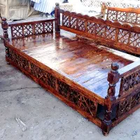 تخت سنتی چوب روس