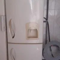 دو عدد یخچال جنس امرسان وپارس