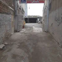 اجاره زمین بزرگ با مغازه در مرکز شهر
