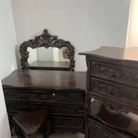 اینه و دراول و دو عدد پاتختی