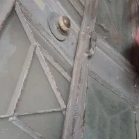 لوازم مغازه درب آهنی وپنجره الومنیوم