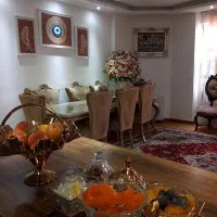 فروش یک میز ناهار خوری 8نفره لوکس و سلطنتی