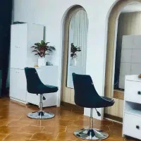 ناخنکار پدیکوریست رنگ کار آرایش دائم