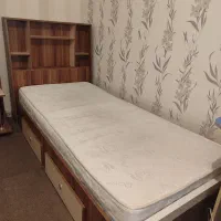 دوعدد تختخواب کشودار با تشک  و میز آرایش