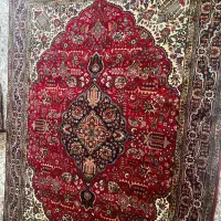 فرش دستباف زمینه لاکی