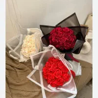 دسته گل و باکس گل روبانی