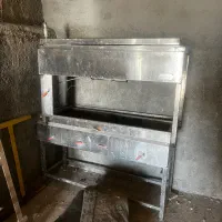 بنماری صنعتی یا کانتر گرم و یک عدد اجاق گاز
