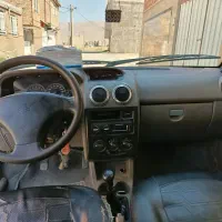 ماشین مدل ۹۰ اتاق تعویض زیر نظر راهنمایی