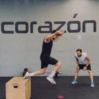 تمرینات بدنسازی تخصصی ویژه آقایان و بانوان