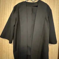 تعدادی کت زنانه در حد نو