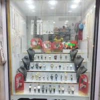 ویترین دکور مناسب ساعت بدلیجات طلا گوشی و...