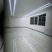 فروش واحد۹۰ متری/۳ طبقه۳ واحد/کلید نخورده/داخل شهر