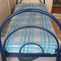 تخت خواب فلزی در حد نو