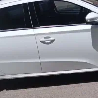 تعدادی سواری سمند پژو  برای انجام سرویس