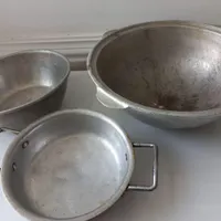 قازان و دو عدد ماهی تابه