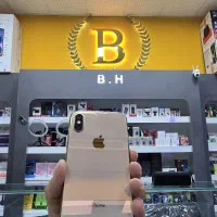 آیفون Xs لاکاغذی