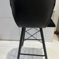 صندلی چرم مشکی
