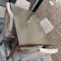 میز غذاخوری ۴ نفره